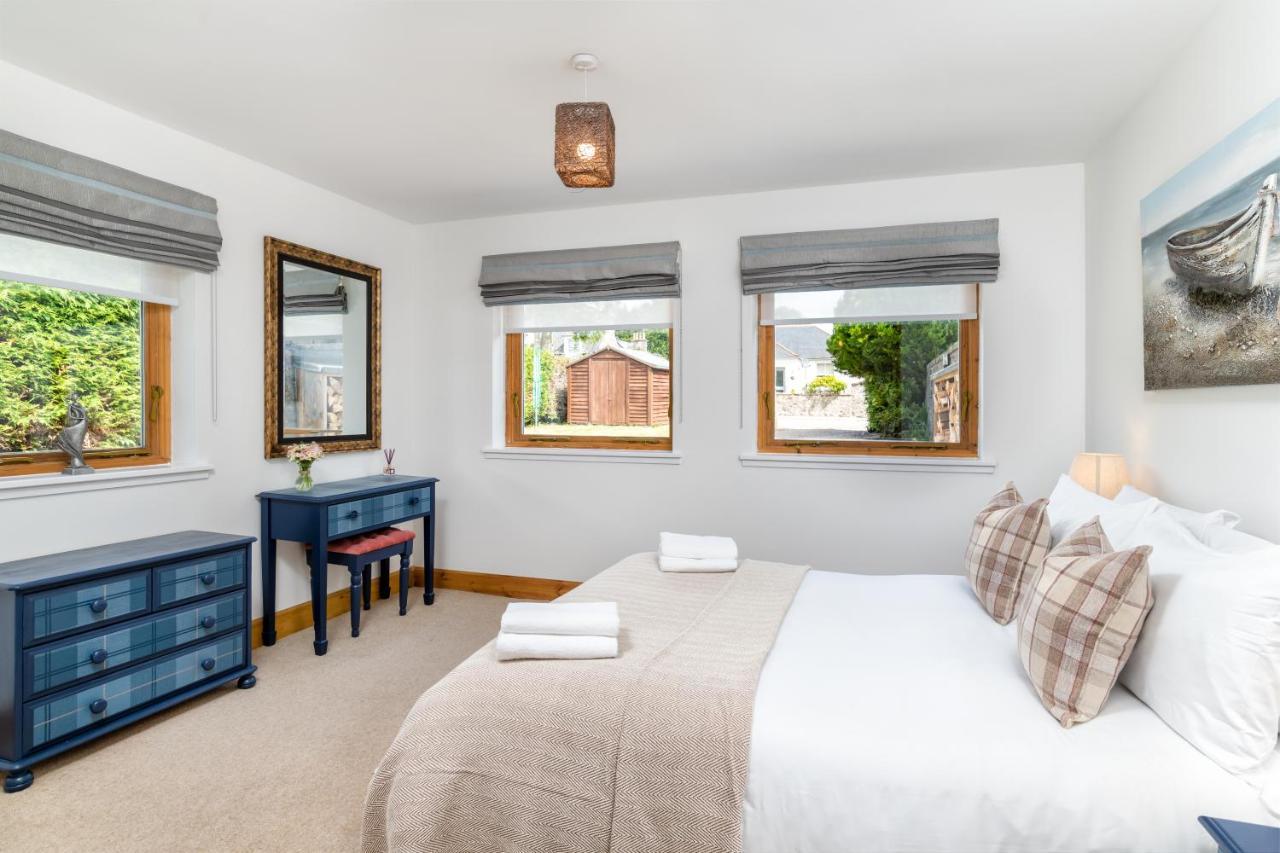 Dormie Cottage, Lovely Bright And Spacious Bungalow With Wood Fire Ballater Exterior photo